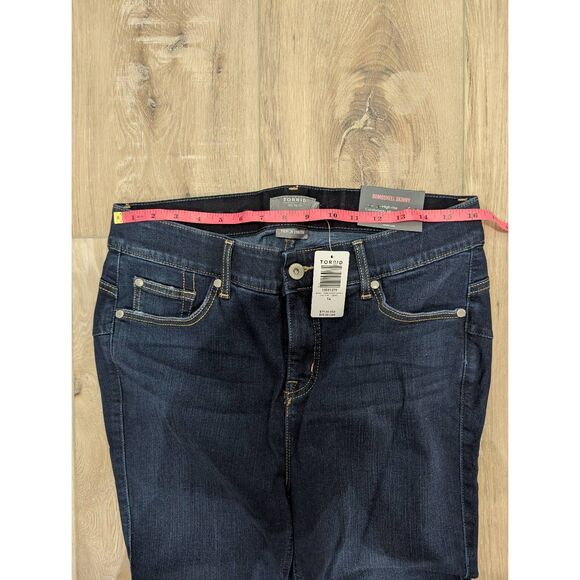 NWT Torrid Bombshell Skinny Dark Wash 14R Jeans - Picture 7 of 10